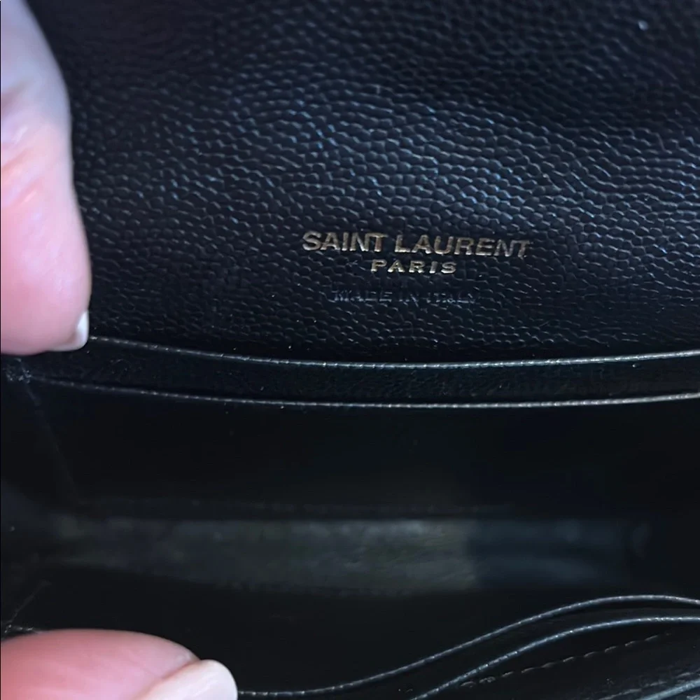 Authentic Yves Saint Laurent Black Leather Women's Compact Wallet - Picture 4 of 8